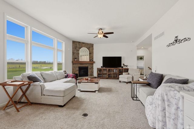 9680 N 220 E Road, Roanoke, IN 46783