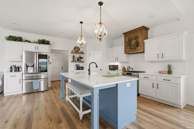 9680 N 220 E Road, Roanoke, IN 46783