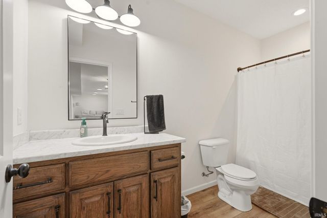 9680 N 220 E Road, Roanoke, IN 46783