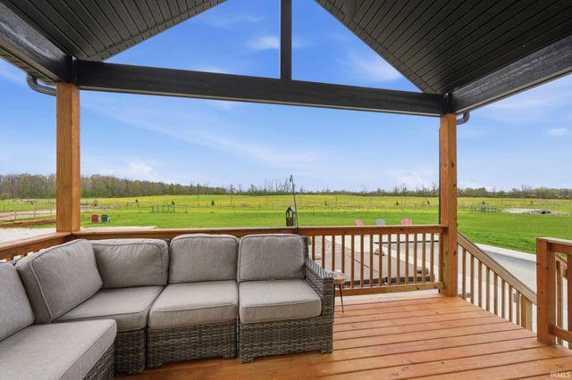 9680 N 220 E Road, Roanoke, IN 46783