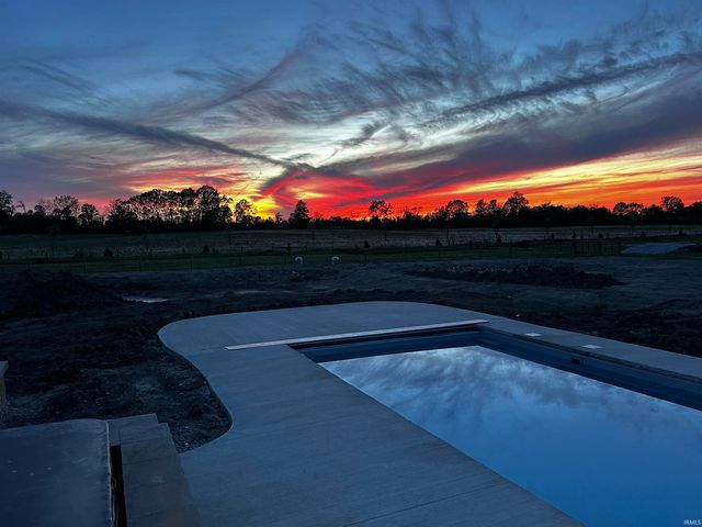 9680 N 220 E Road, Roanoke, IN 46783