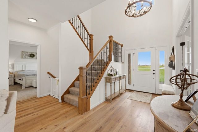 9680 N 220 E Road, Roanoke, IN 46783