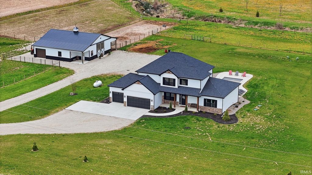 9680 N 220 E Road, Roanoke, IN 46783