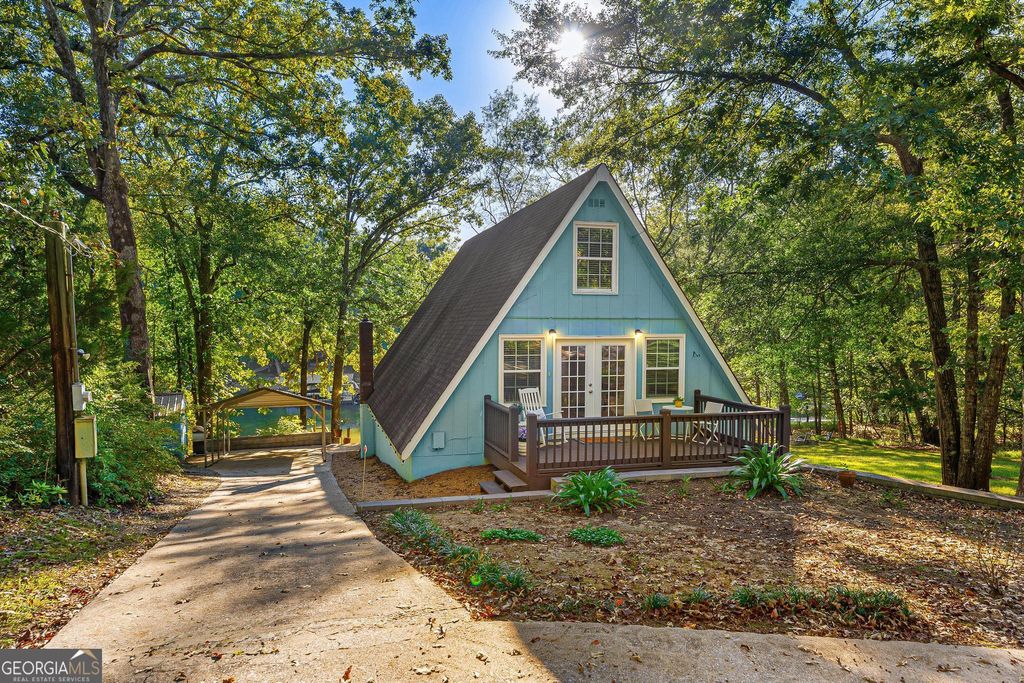 387 Chateau Drive, Lavonia, GA 30553 — photo 2