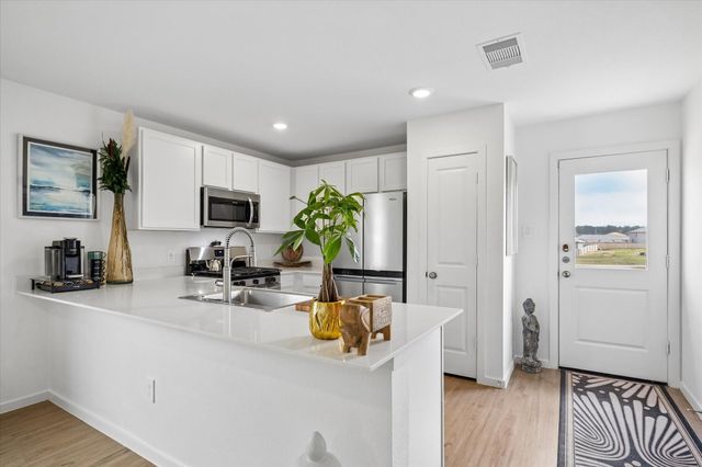 716 Autumn Cherry Trail, Magnolia, TX 77354