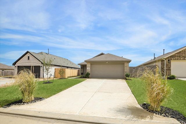 716 Autumn Cherry Trail, Magnolia, TX 77354