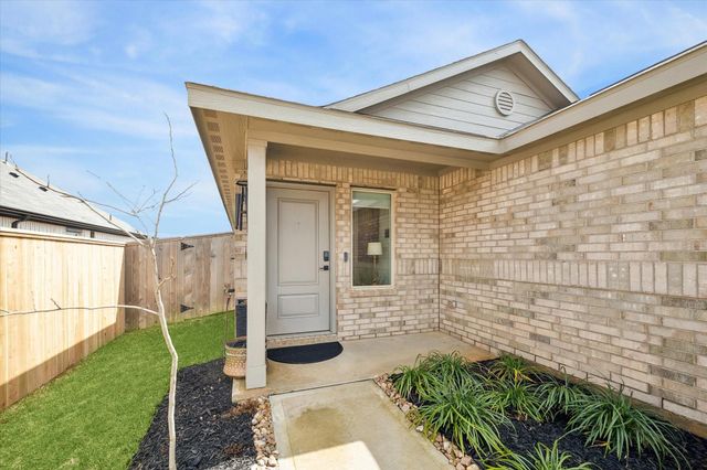 716 Autumn Cherry Trail, Magnolia, TX 77354