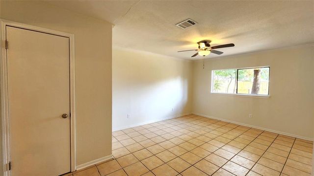 2702 Foliage Green Drive, Kingwood, TX 77339