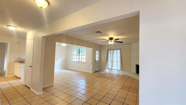 2702 Foliage Green Drive, Kingwood, TX 77339