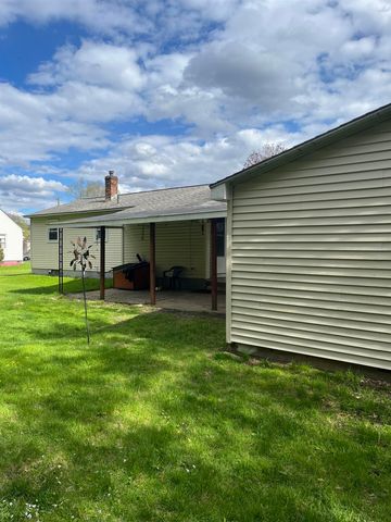 99 First Street, Rutland City, VT 05701