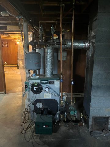 99 First Street, Rutland City, VT 05701