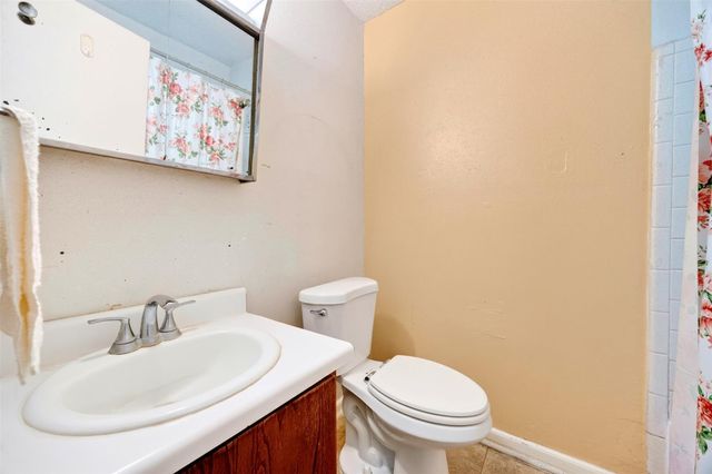 13310 T C Jester Boulevard, Houston, TX 77038