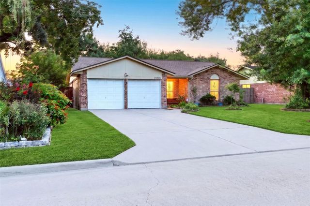 13310 T C Jester Boulevard, Houston, TX 77038