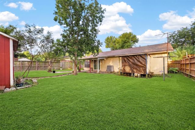 13310 T C Jester Boulevard, Houston, TX 77038