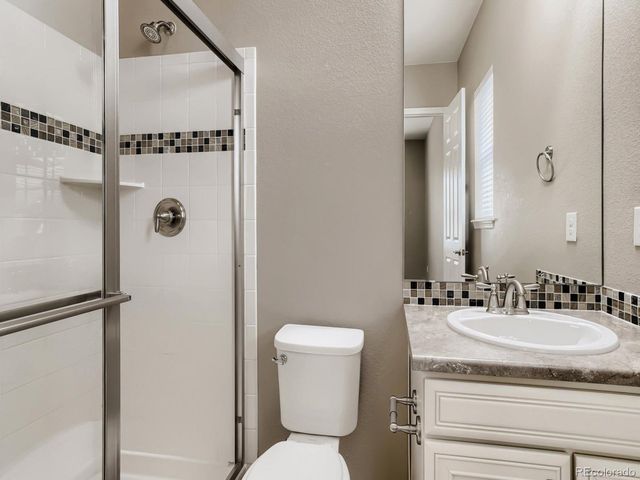 8450 S Biloxi Ct, Aurora, CO 80016