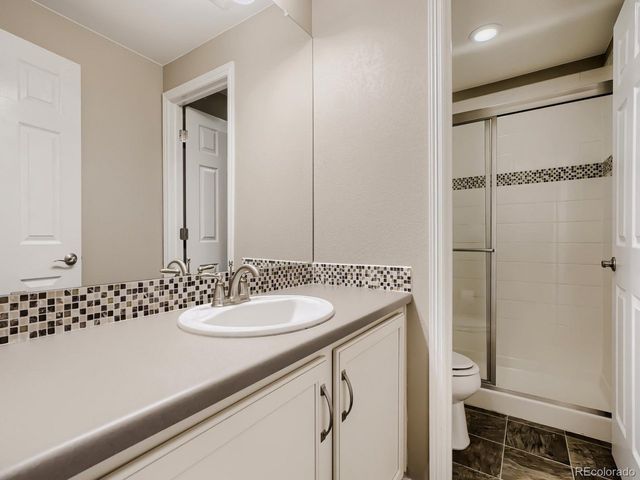 8450 S Biloxi Ct, Aurora, CO 80016
