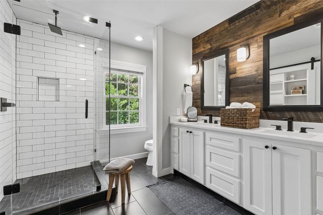 5426 Stoneleigh Avenue, Dallas, TX 75235
