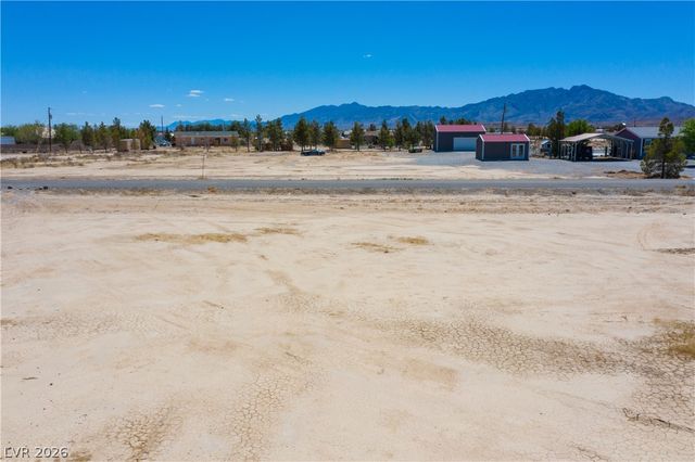 4580 West Windsong Lane, Pahrump, NV 89048
