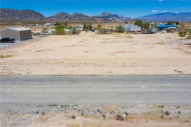 4580 West Windsong Lane, Pahrump, NV 89048