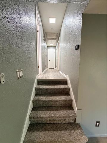 3521 N College Street, Kansas City, MO 64117