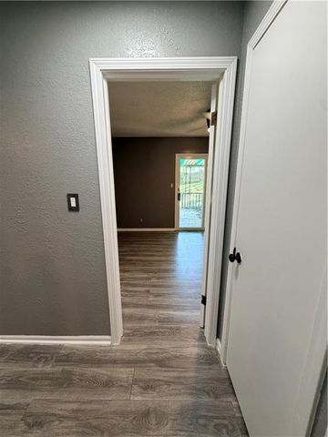 3521 N College Street, Kansas City, MO 64117