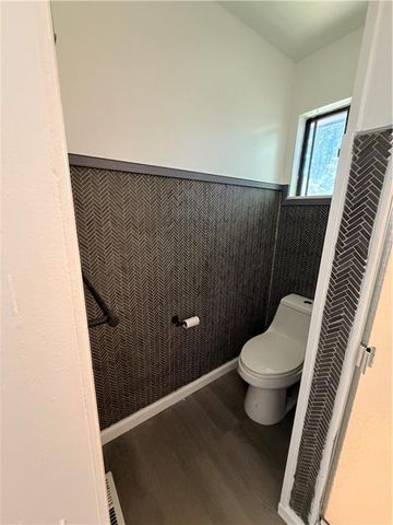 3521 N College Street, Kansas City, MO 64117