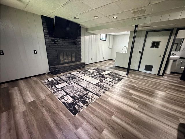 3521 N College Street, Kansas City, MO 64117