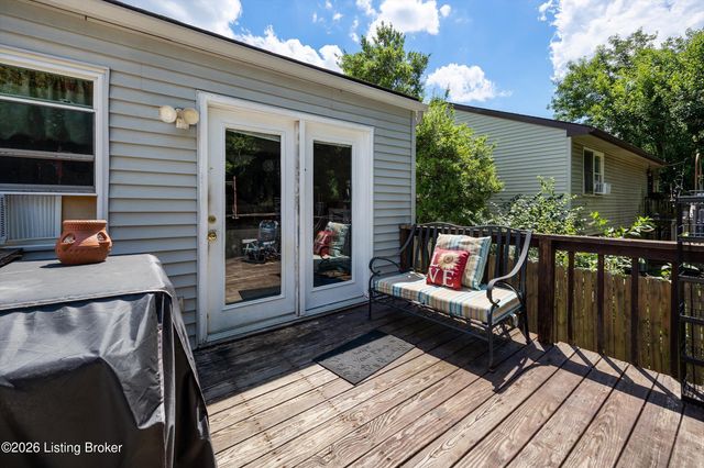 6705 William Clark Dr, Louisville, KY 40228