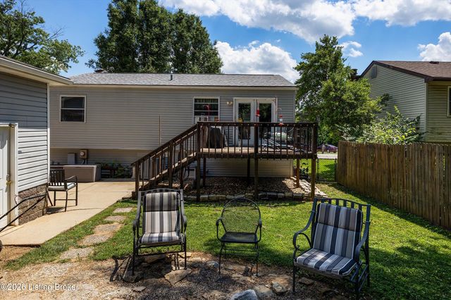 6705 William Clark Dr, Louisville, KY 40228