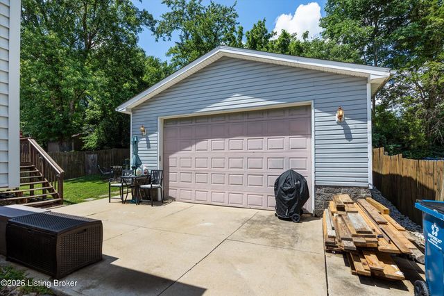 6705 William Clark Dr, Louisville, KY 40228