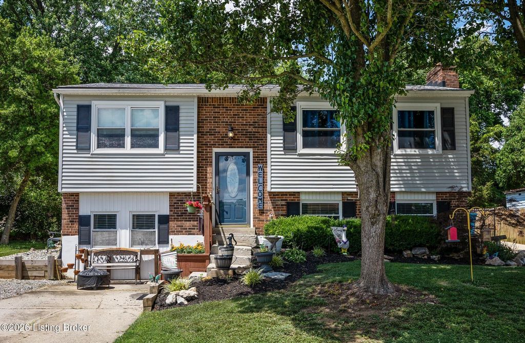 6705 William Clark Dr, Louisville, KY 40228