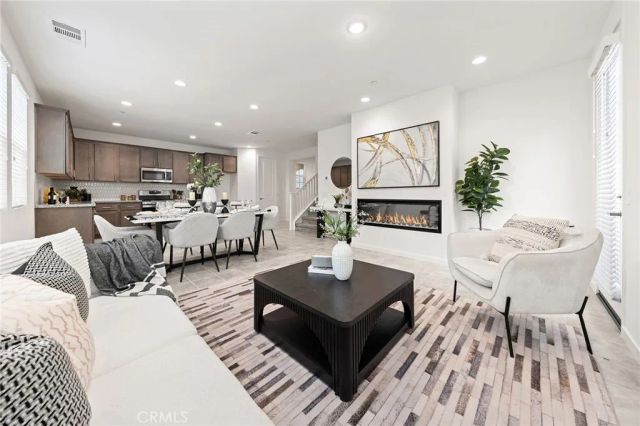 2972 E Calgary, Ontario, CA 91761