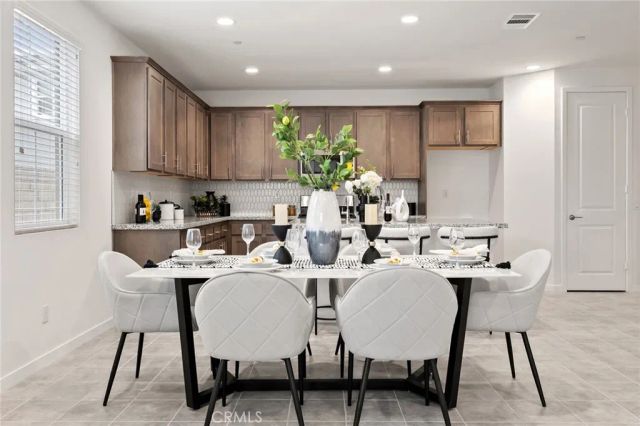 2972 E Calgary, Ontario, CA 91761