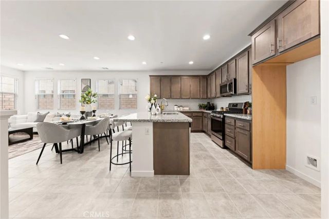 2972 E Calgary, Ontario, CA 91761
