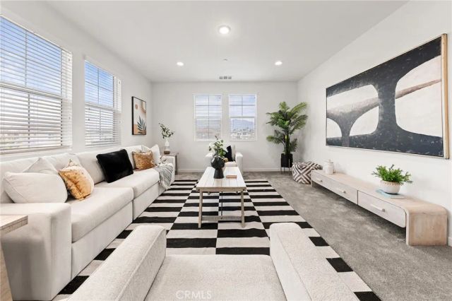 2972 E Calgary, Ontario, CA 91761
