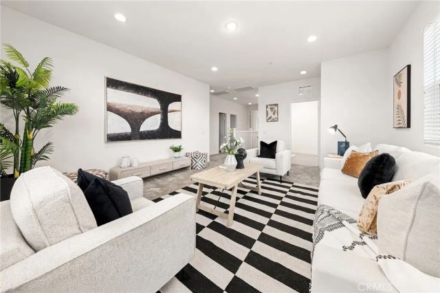 2972 E Calgary, Ontario, CA 91761