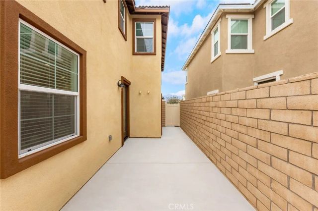 2972 E Calgary, Ontario, CA 91761
