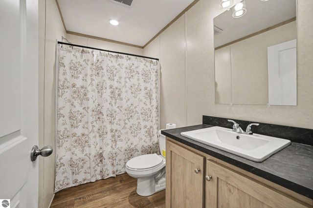 4390 W Seaman Road, Alma, MI 48801