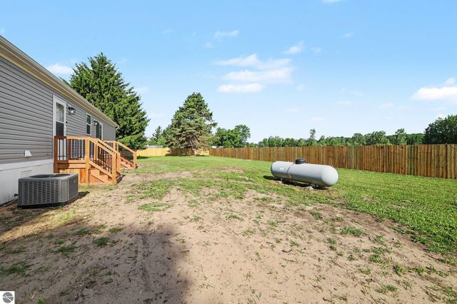 4390 W Seaman Road, Alma, MI 48801