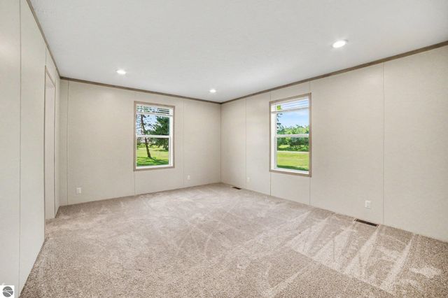4390 W Seaman Road, Alma, MI 48801