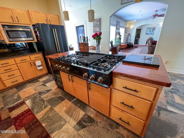875 Taos Court, Fallon, NV 89406
