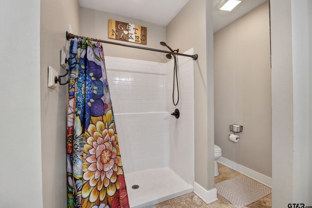 13367 Hickory Oak Dr, Lindale, TX 75771