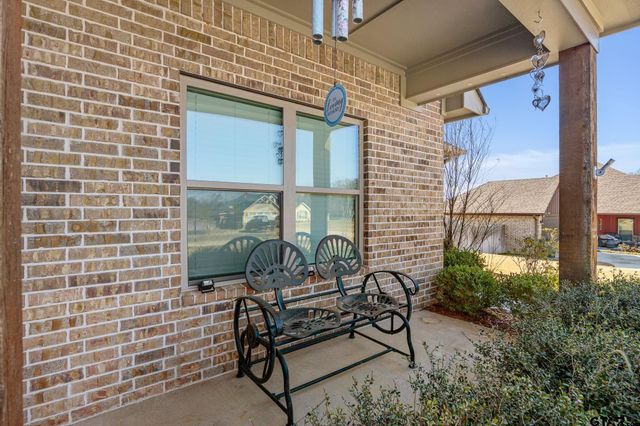 13367 Hickory Oak Dr, Lindale, TX 75771