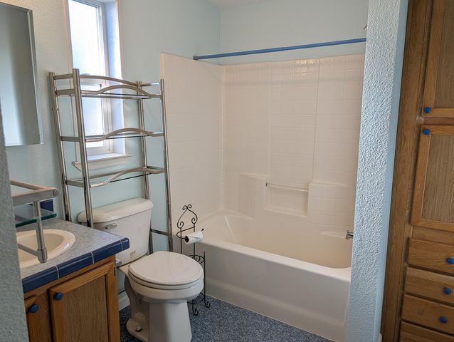 1055 N 5th Street UNIT 110, Jacksonville, OR 97530