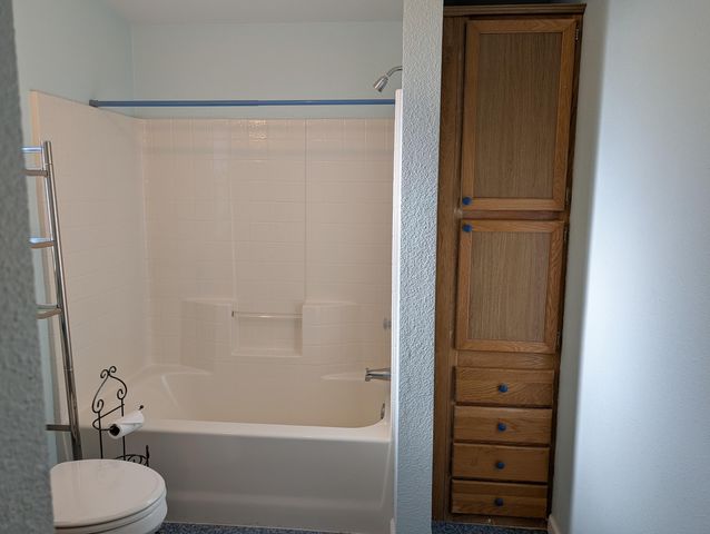 1055 N 5th Street UNIT 110, Jacksonville, OR 97530