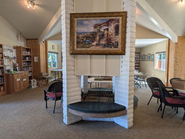 1055 N 5th Street UNIT 110, Jacksonville, OR 97530