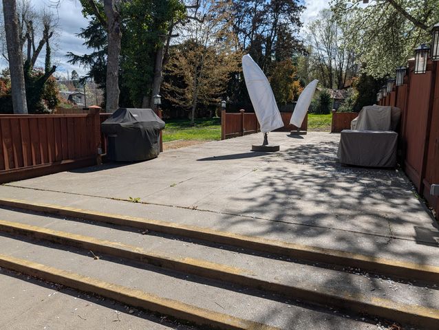 1055 N 5th Street UNIT 110, Jacksonville, OR 97530