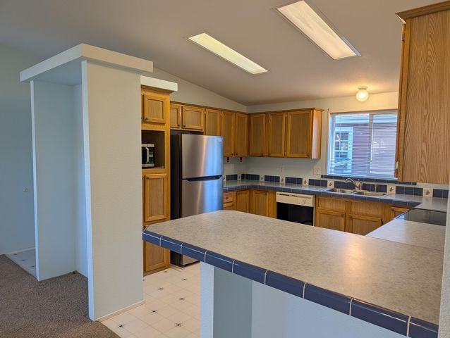 1055 N 5th Street UNIT 110, Jacksonville, OR 97530