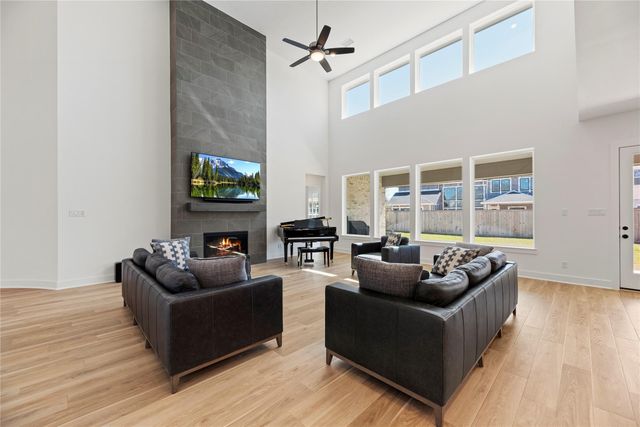 22035 Dahoon Holly Way, Cypress, TX 77433