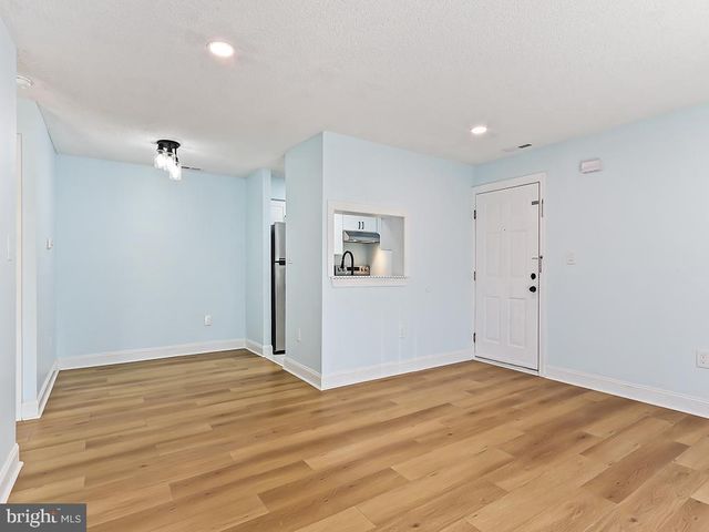 1913 RAVENS CRST, Plainsboro, NJ 08536